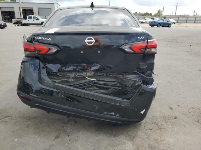  NISSAN VERSA 2021 Czarny