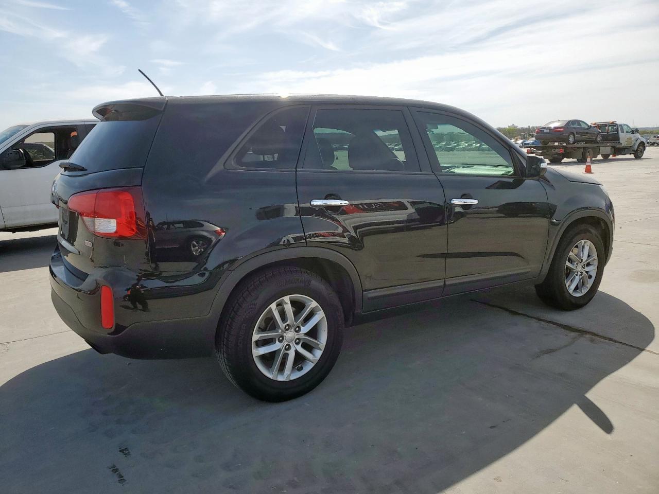 2014 Kia Sorento - Image 3