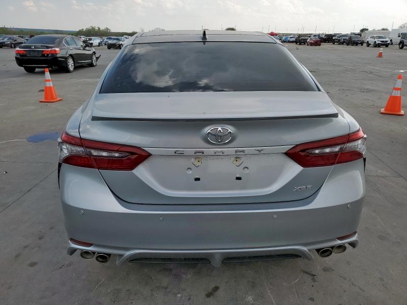  TOYOTA CAMRY 2023 Srebrny