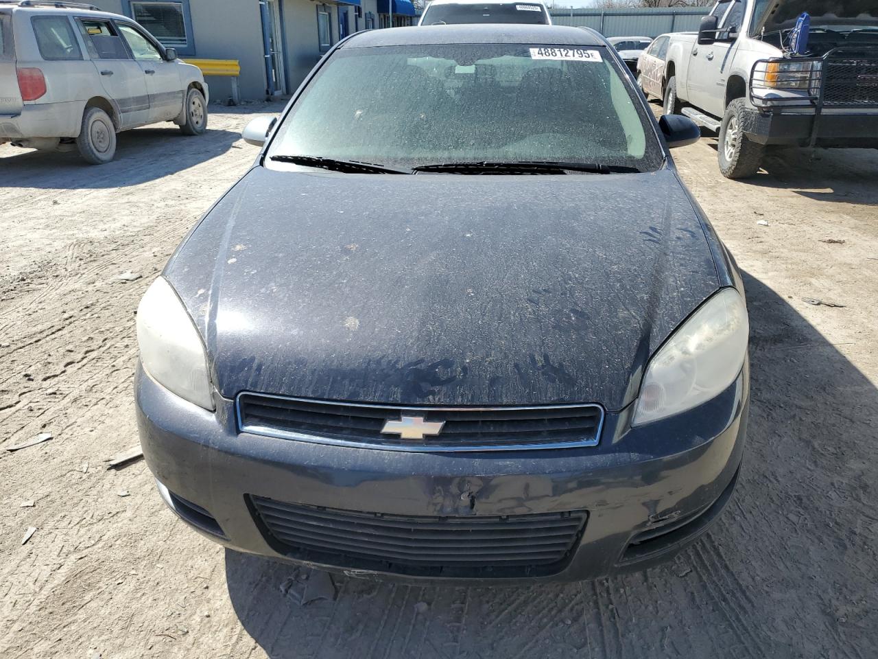 2009 Chevrolet Impala - Image 5