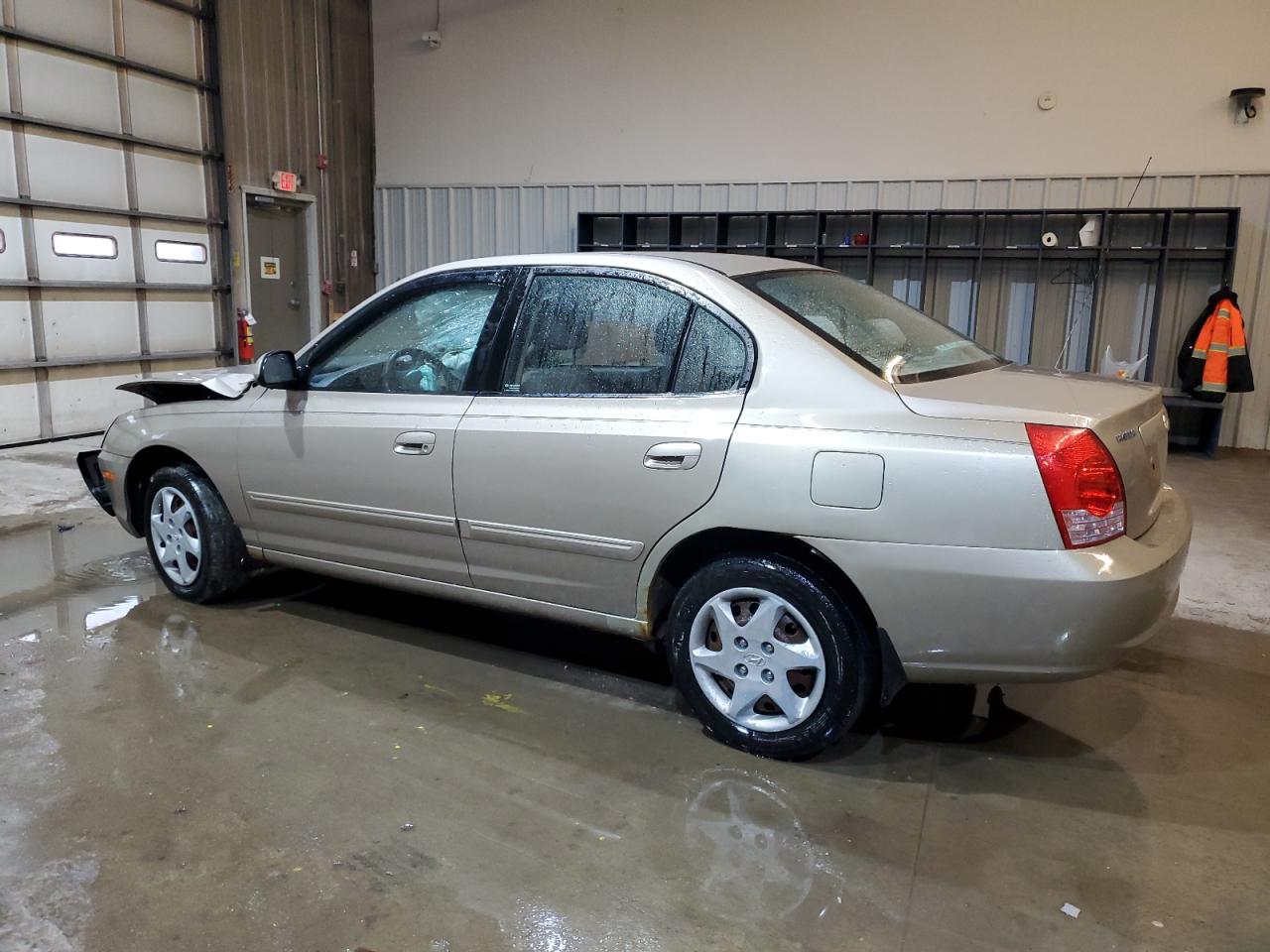 2006 Hyundai Elantra - Image 2