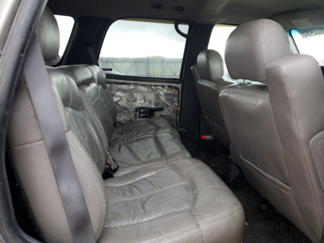 2001 Chevrolet Tahoe K1500 VIN: 1GNEK13T81J137816 Lot: 49622495