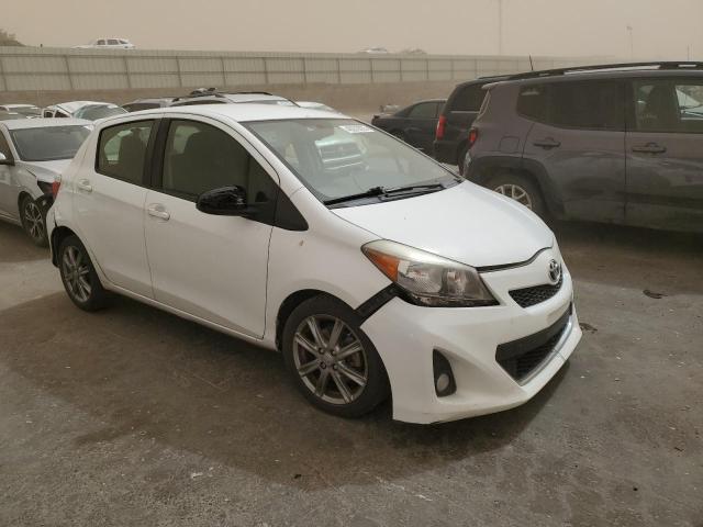  TOYOTA YARIS 2014 Biały