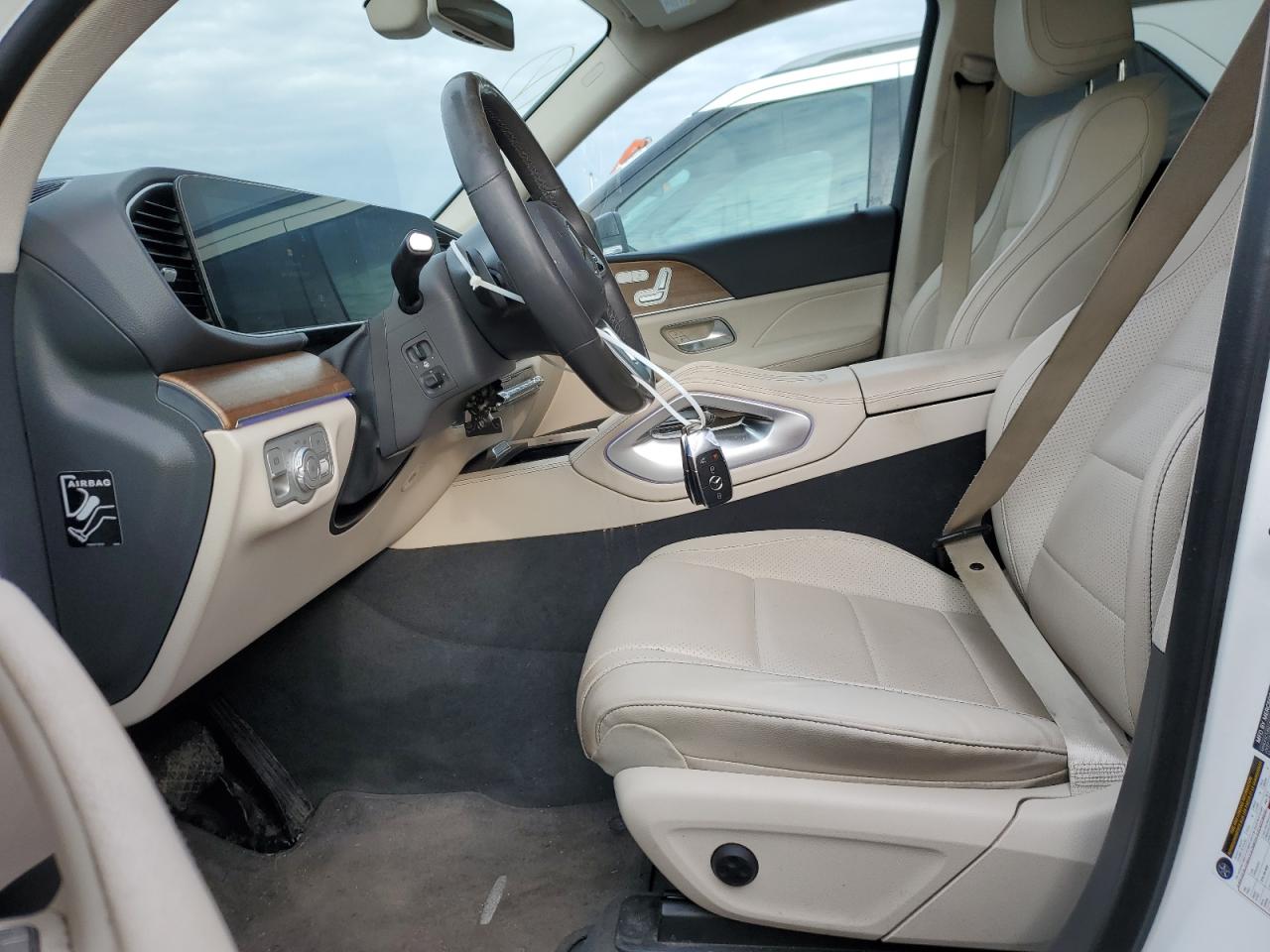 2020 Mercedes-Benz GLE - Image 7