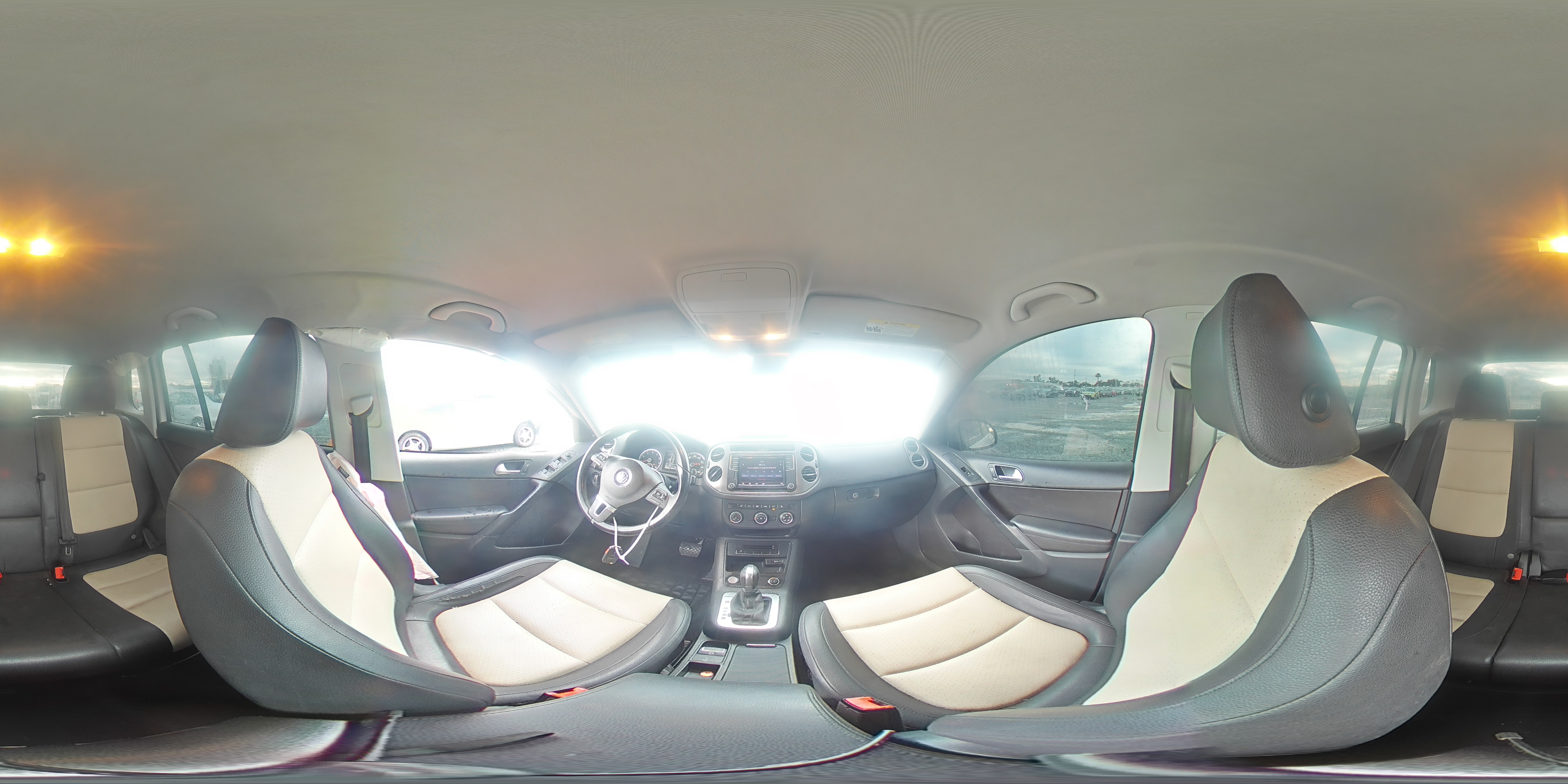 2017 Volkswagen Tiguan - Image 13