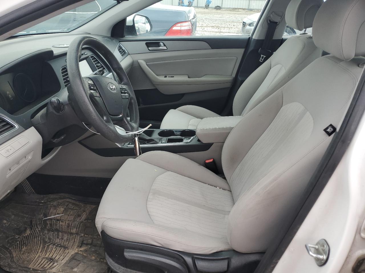 2017 Hyundai Sonata - Image 7