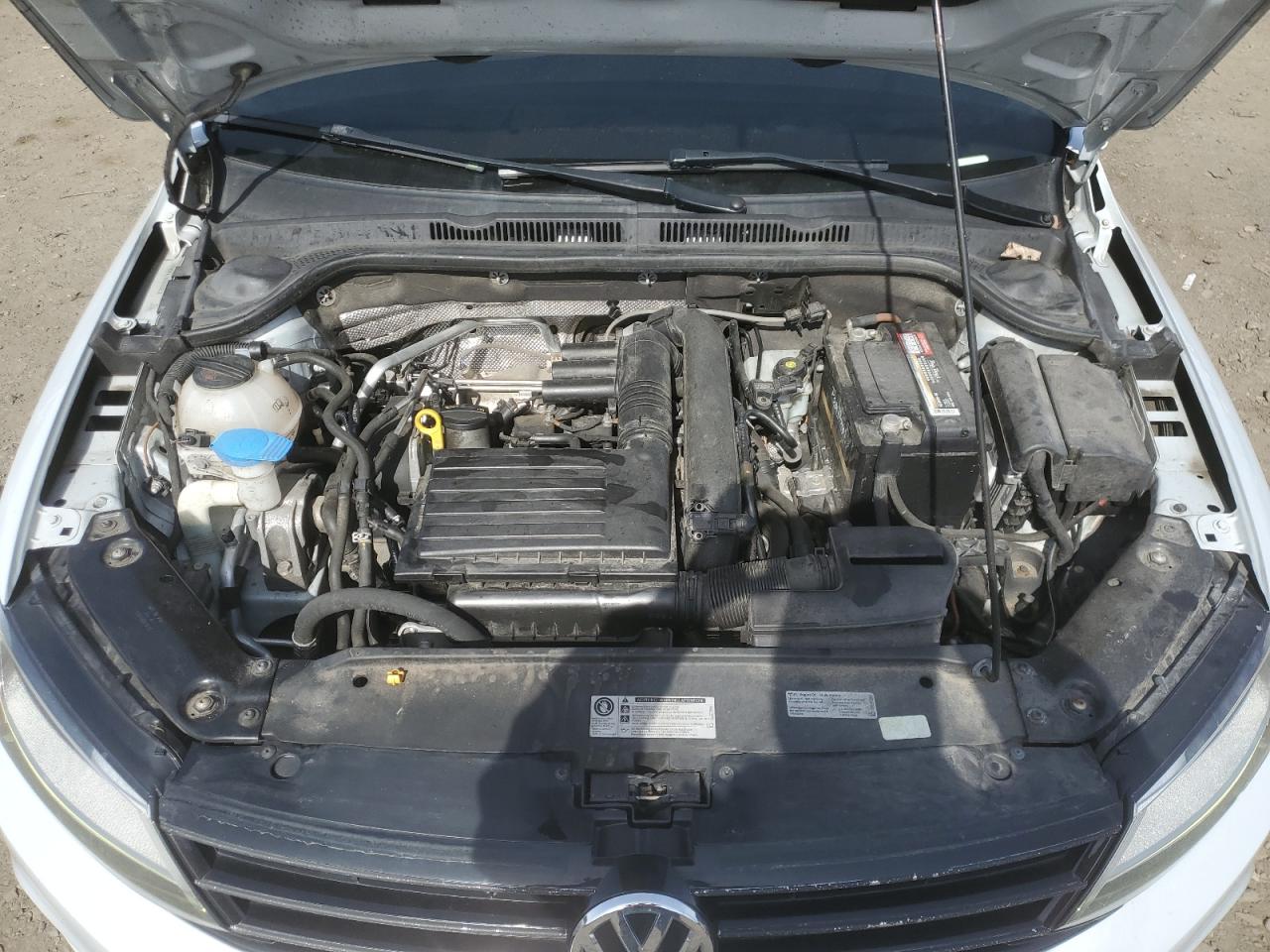 2017 Volkswagen Jetta - Image 12