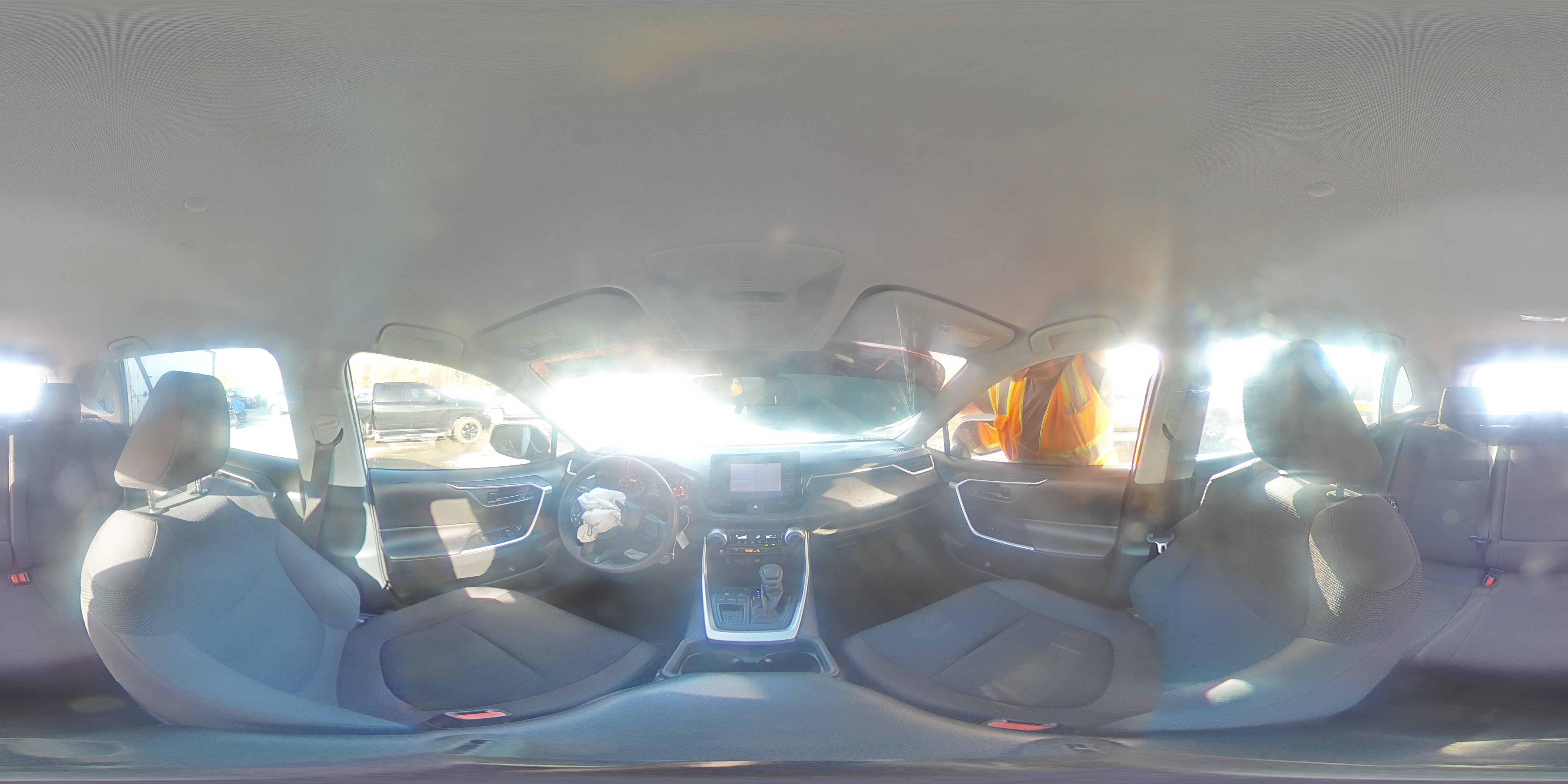 2019 Toyota RAV 4 - Image 16