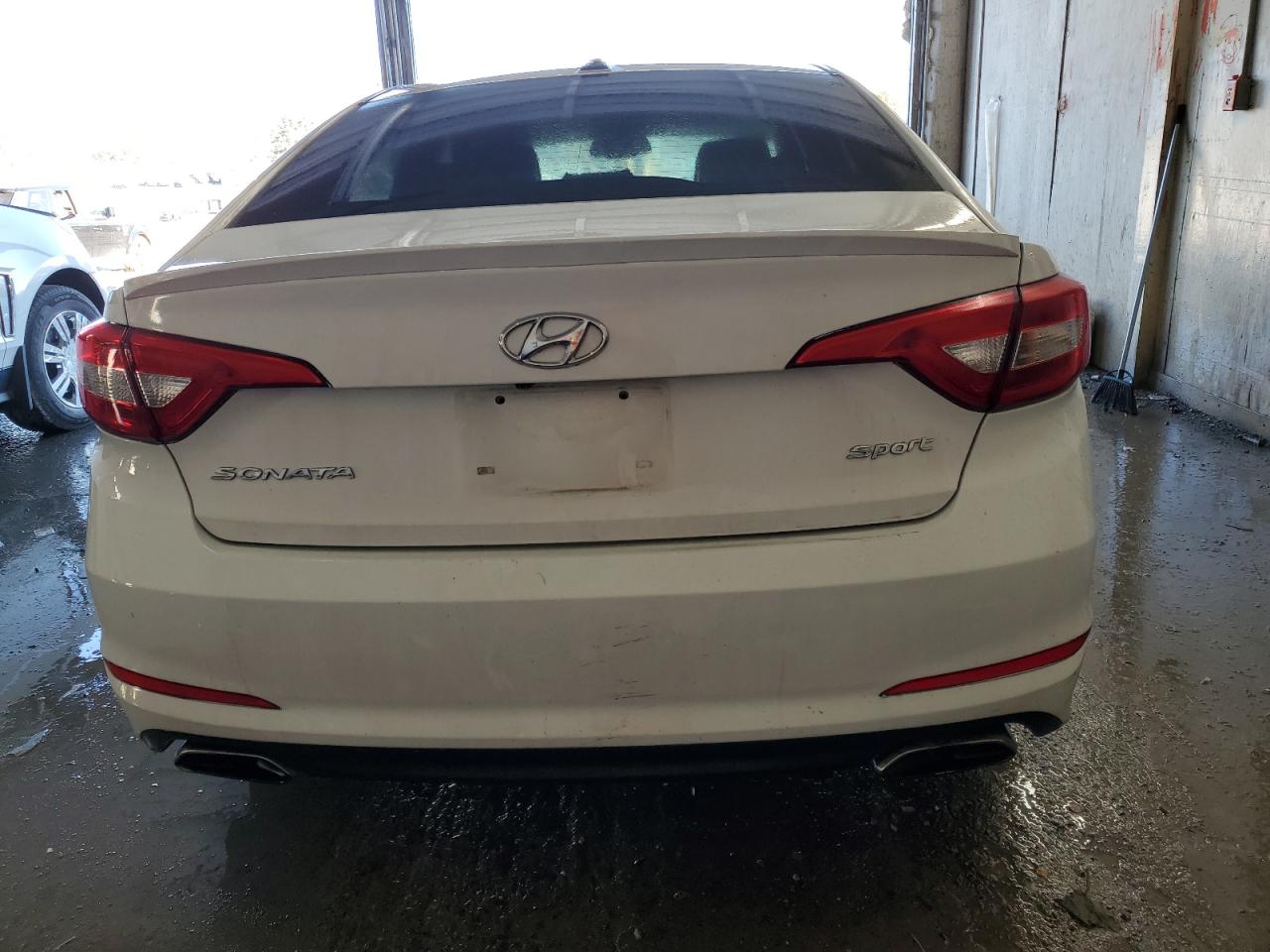 2016 Hyundai Sonata - Image 6
