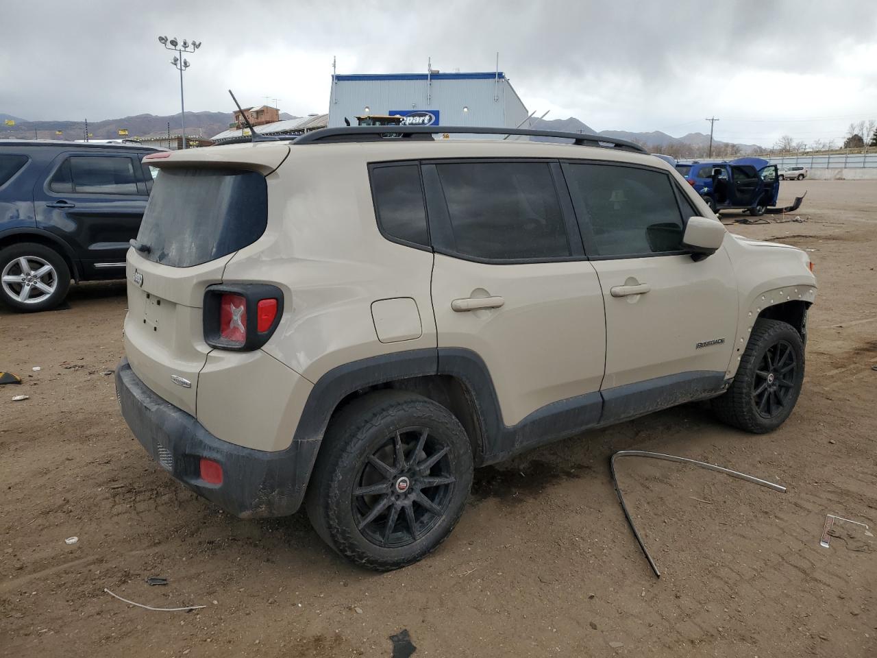 2015 Jeep Renegade - Image 3