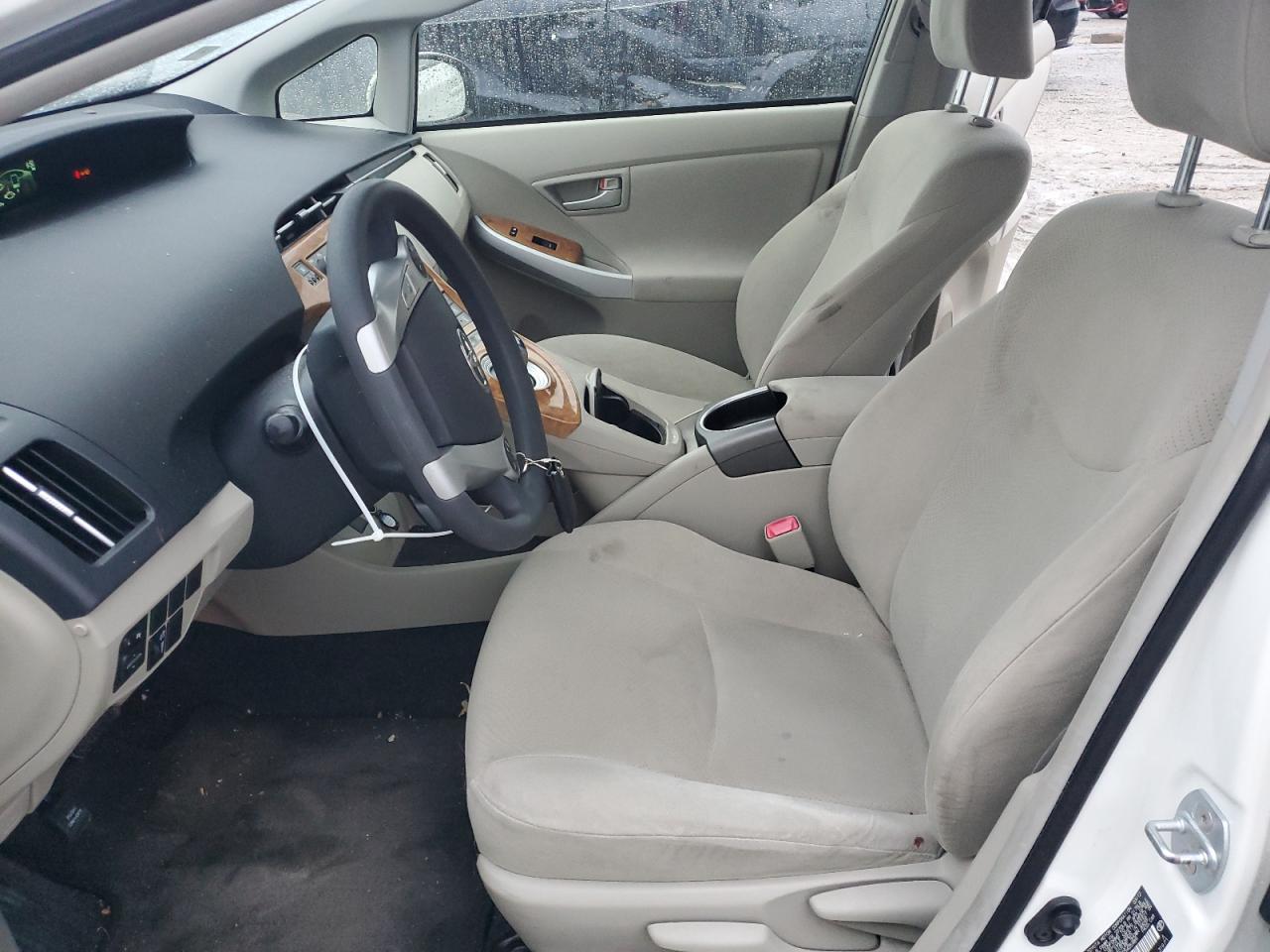 2012 Toyota Prius - Image 7
