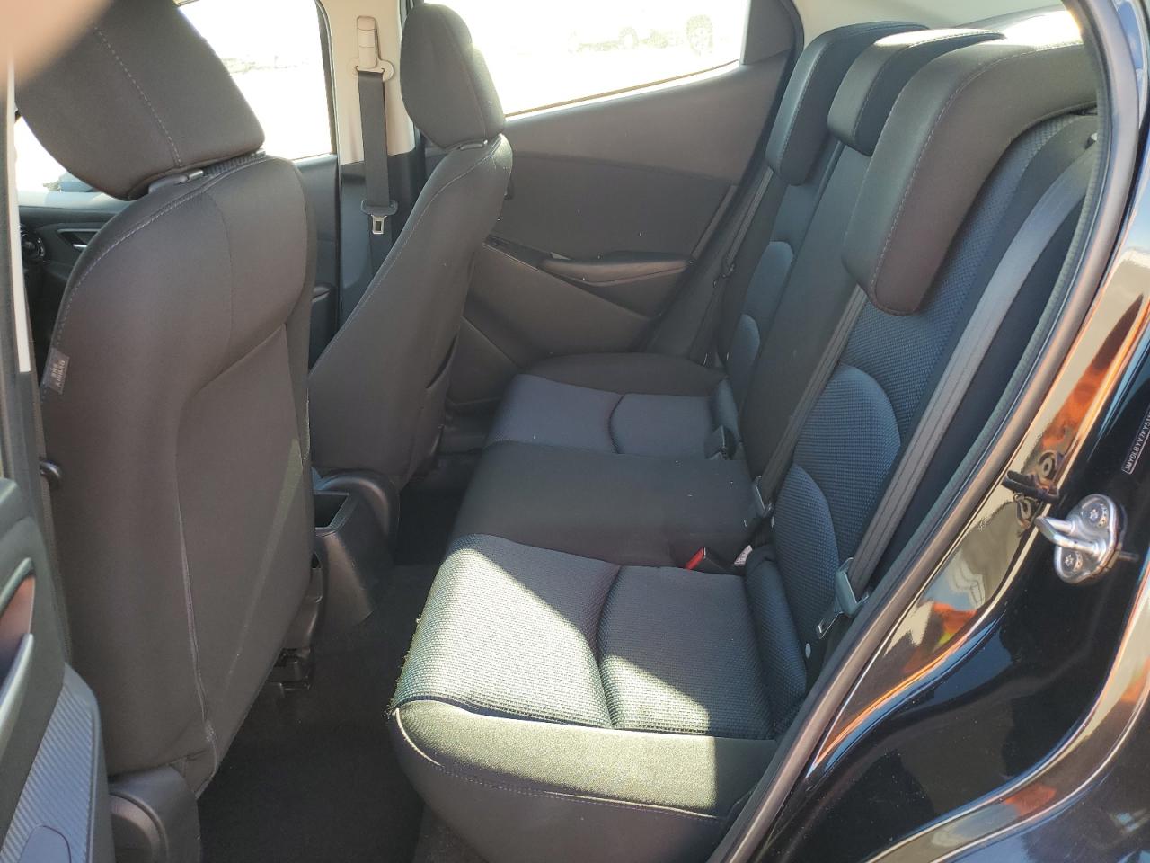 2019 Toyota Yaris - Image 10