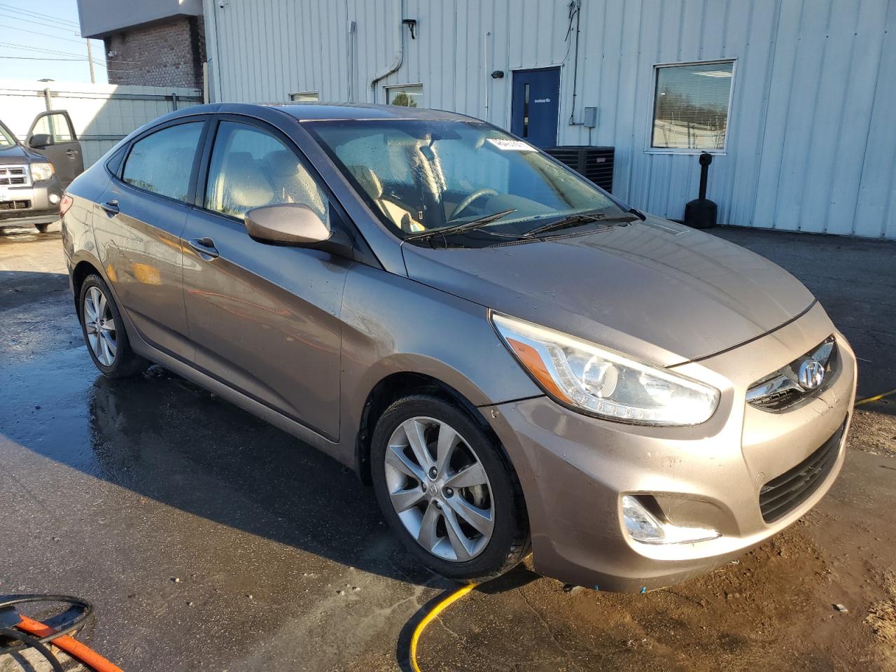 2014 Hyundai Accent - Image 4