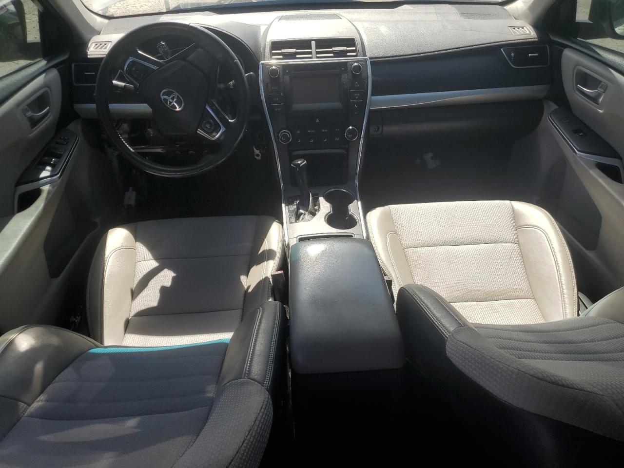 2017 Toyota Camry - Image 8