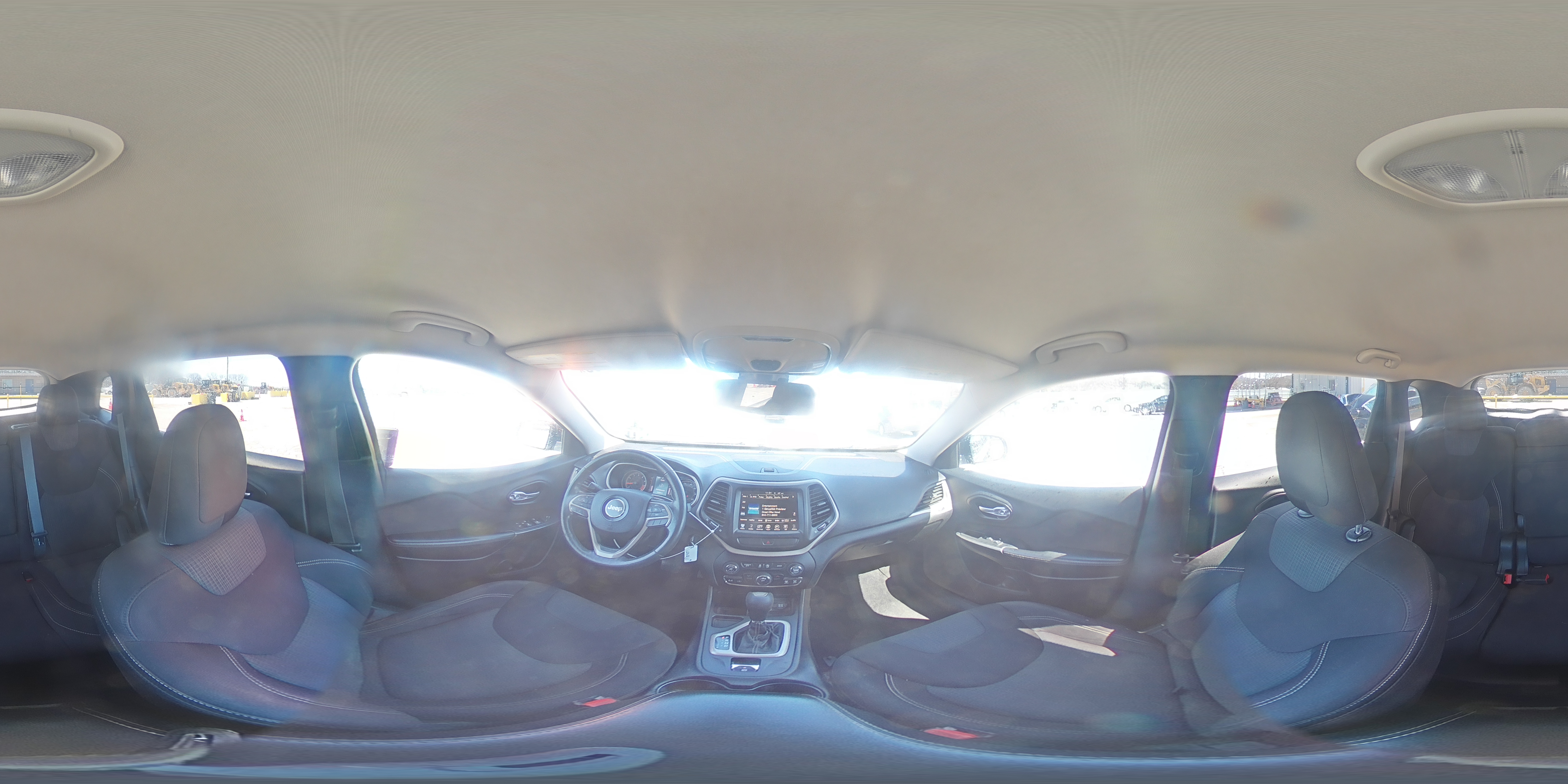 2015 Jeep Grand Cherokee - Image 15