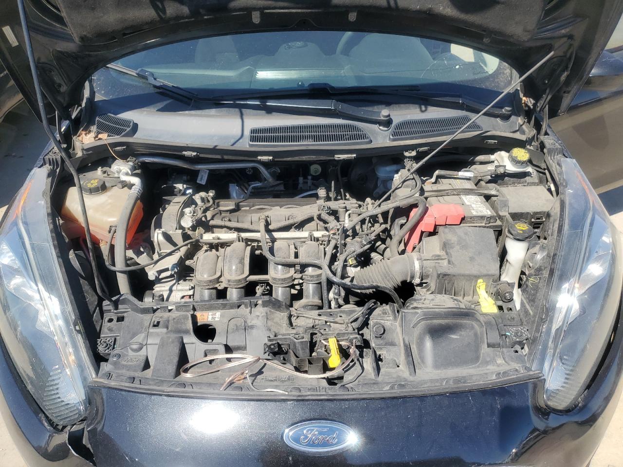 2015 Ford Fiesta - Image 11