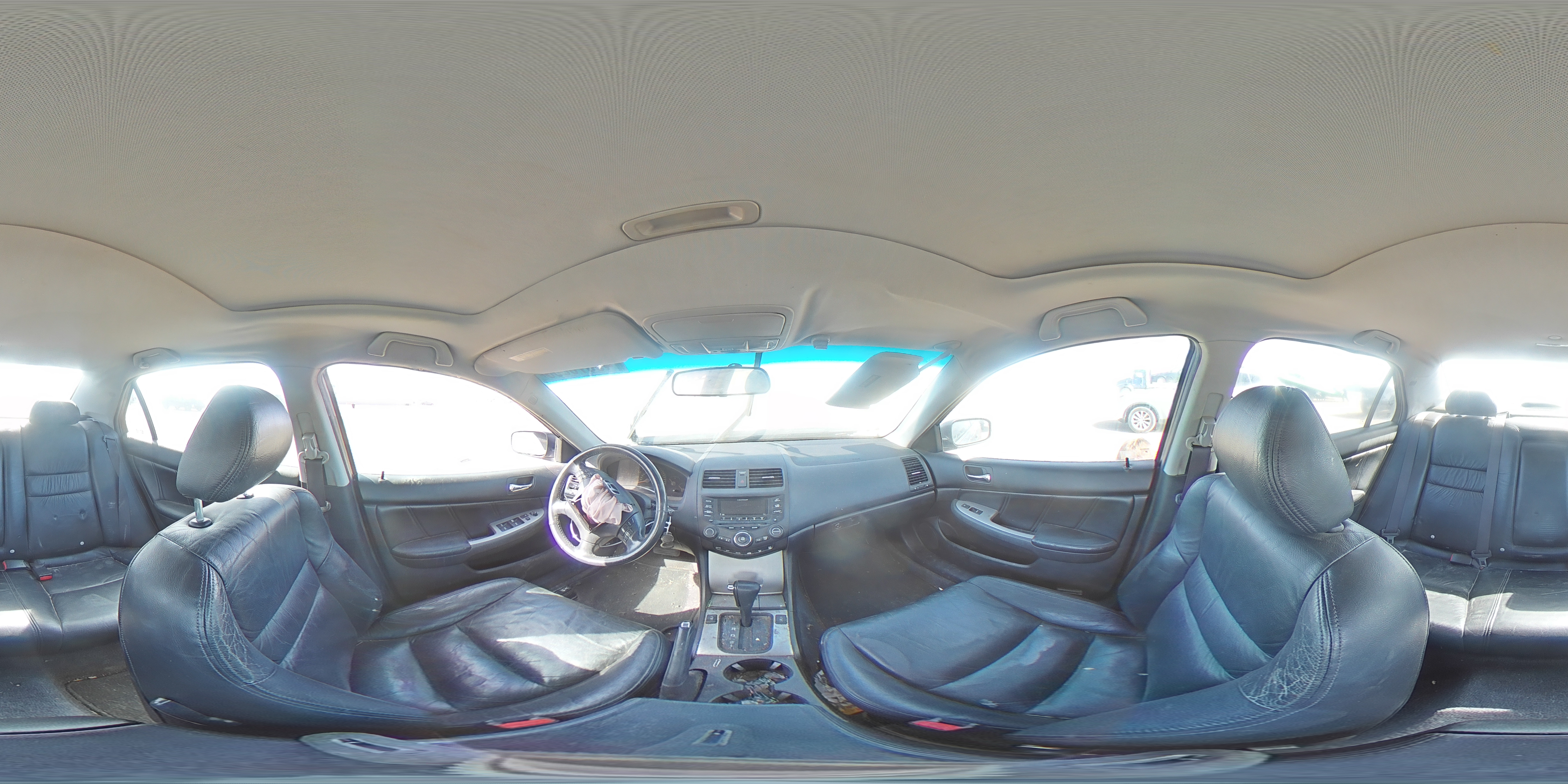 2004 Honda Accord - Image 13