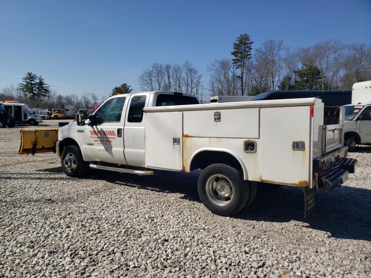 2007 Ford F350 - Image 2