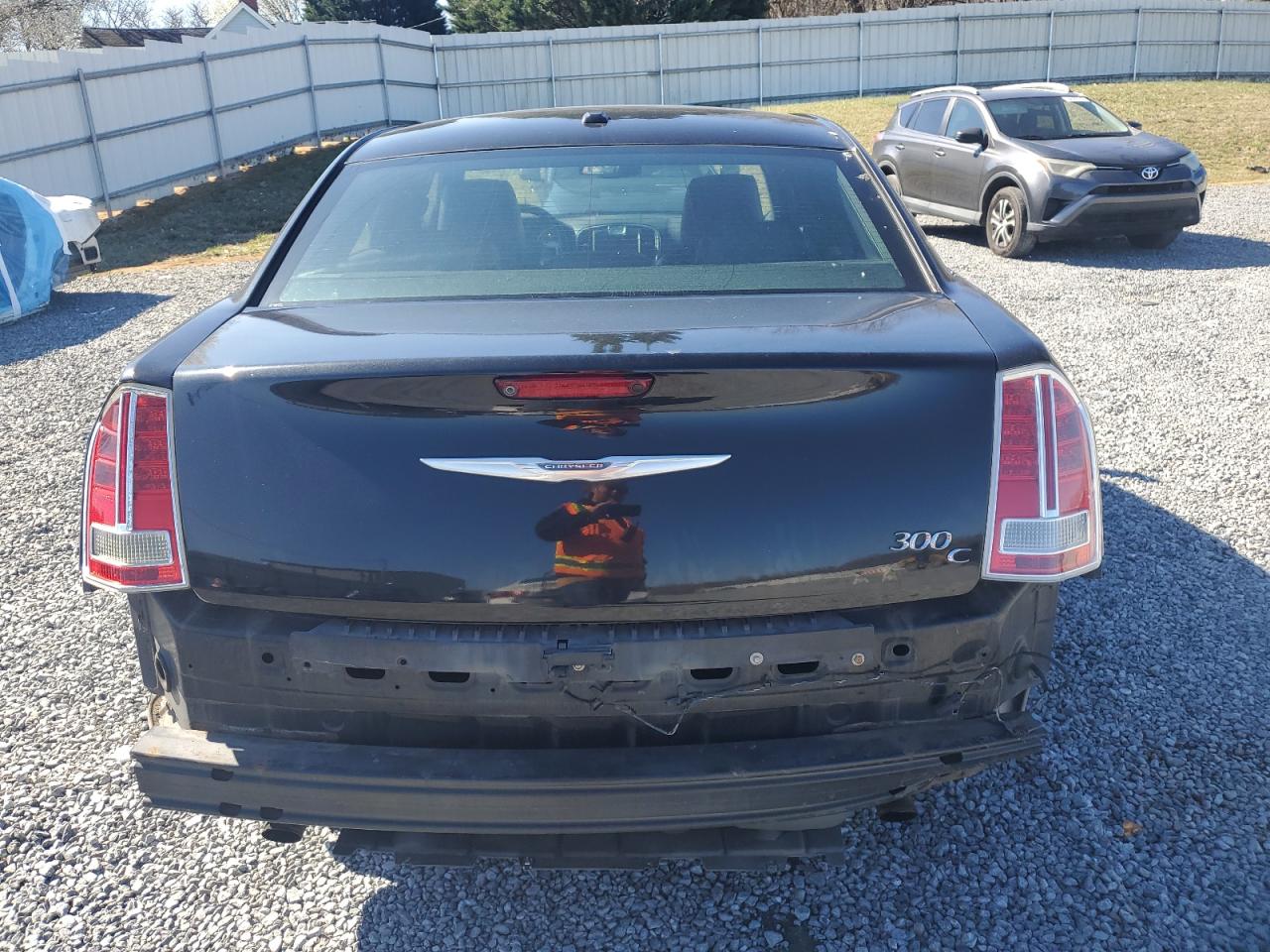 2011 Chrysler 300 - Image 6