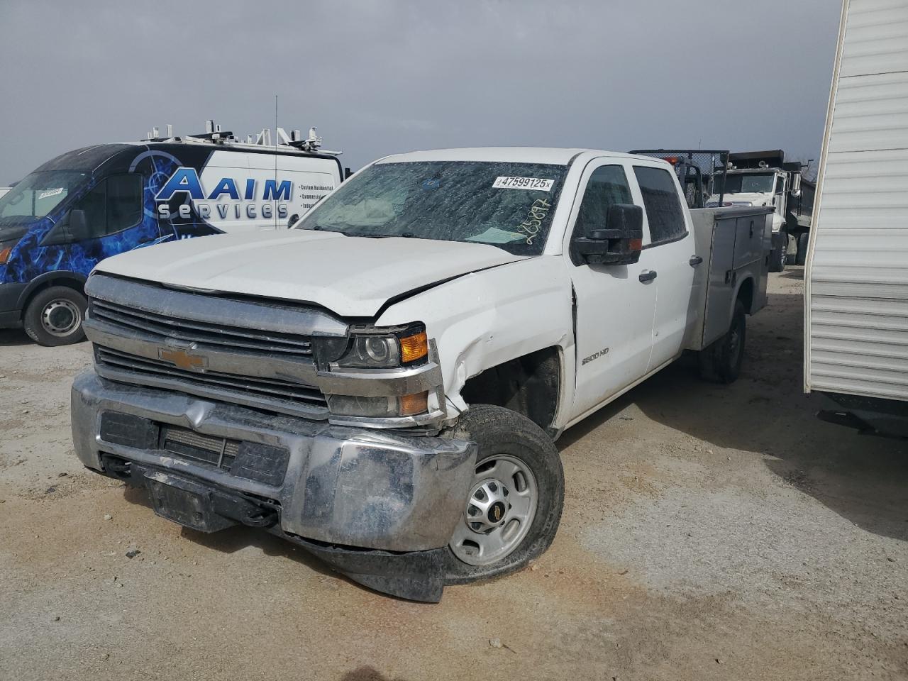 2018 Chevrolet Silverado K2500 Heavy Duty for Sale in Kansas City, KS - Front End