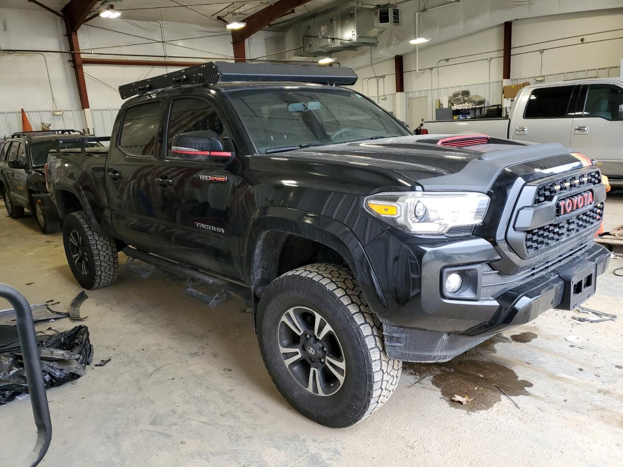 2017 Toyota Tacoma - Image 4