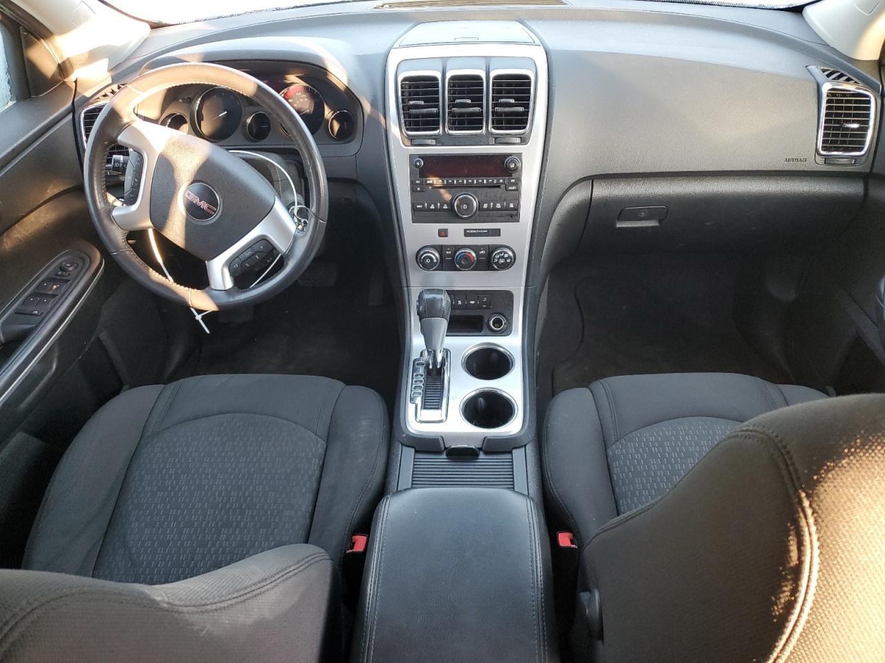 2010 GMC Acadia - Image 8