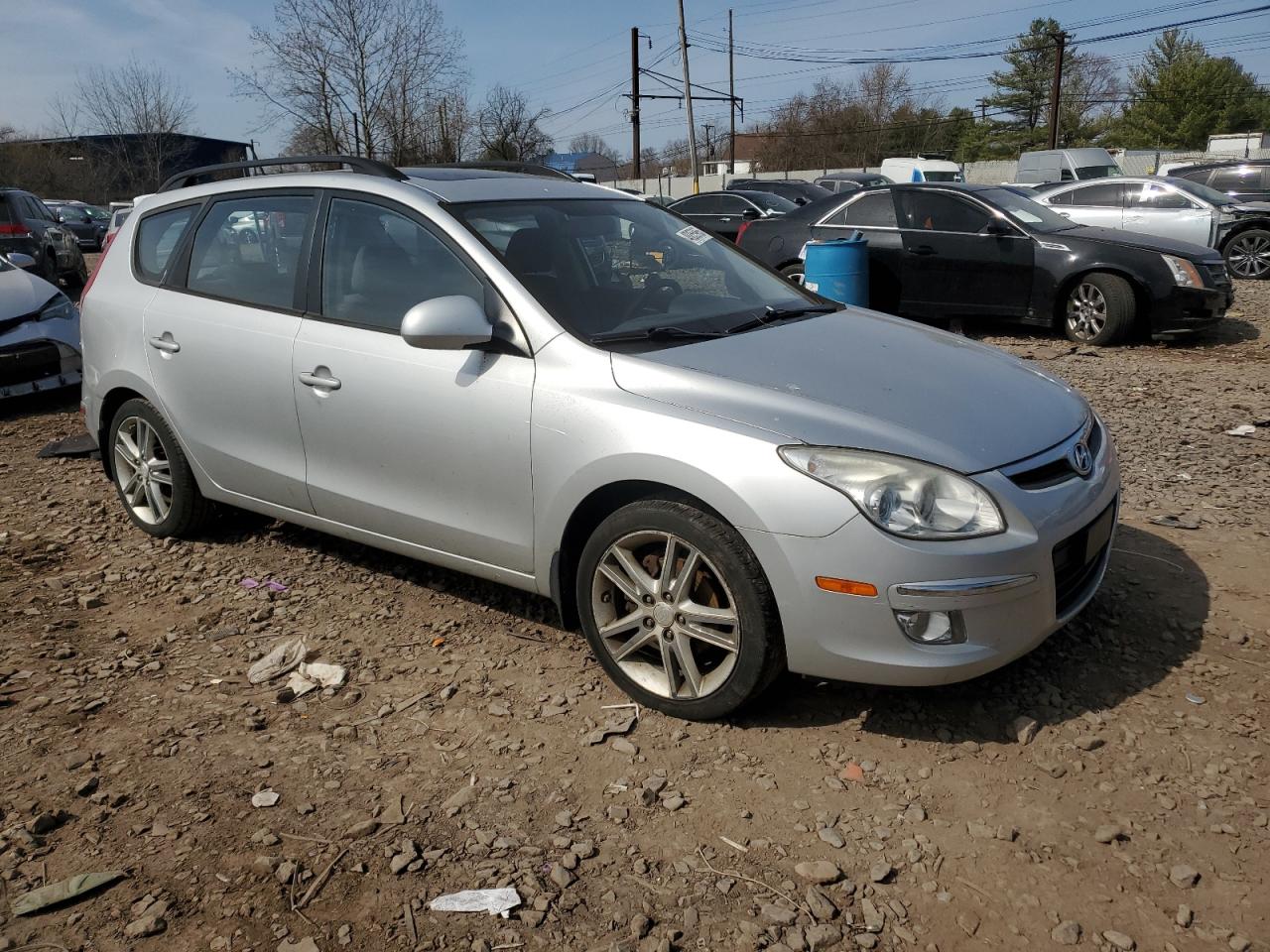2010 Hyundai Elantra - Image 4