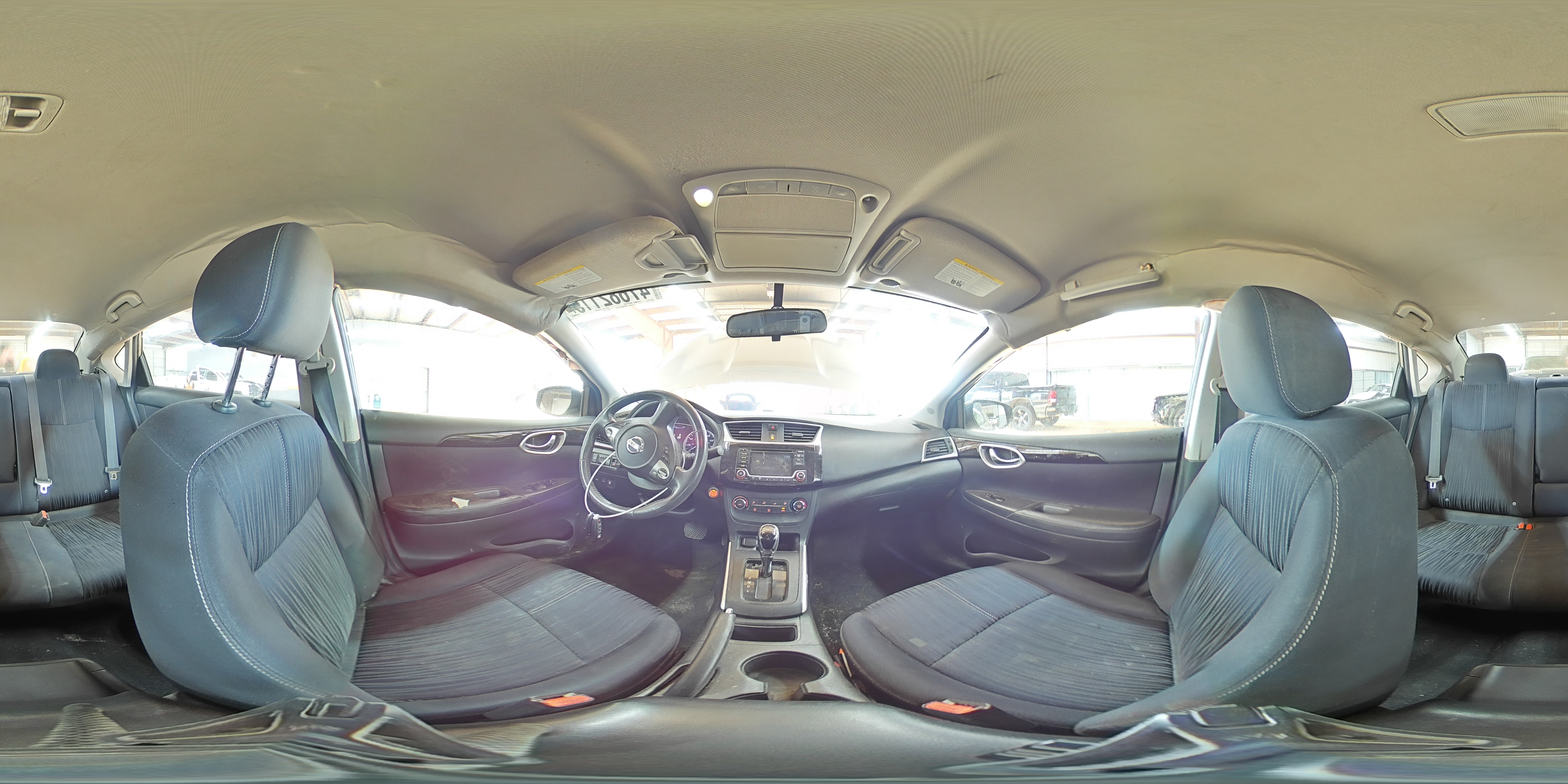 2016 Nissan Sentra - Image 13