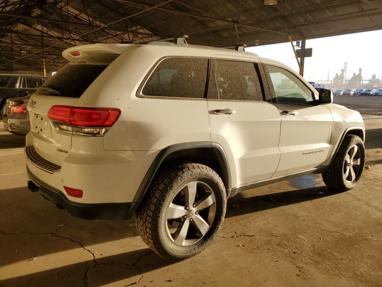 2015 Jeep Grand Cherokee - Image 3