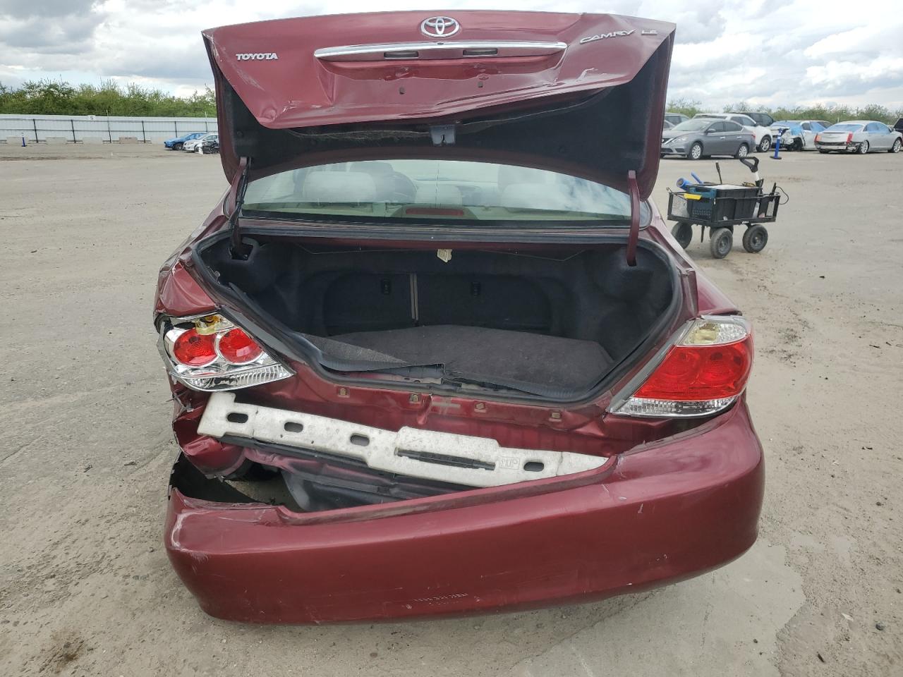 2005 Toyota Camry - Image 6