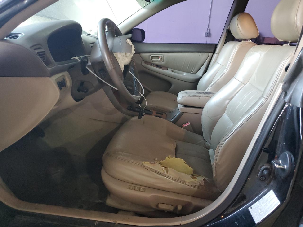 1997 Lexus ES - Image 7