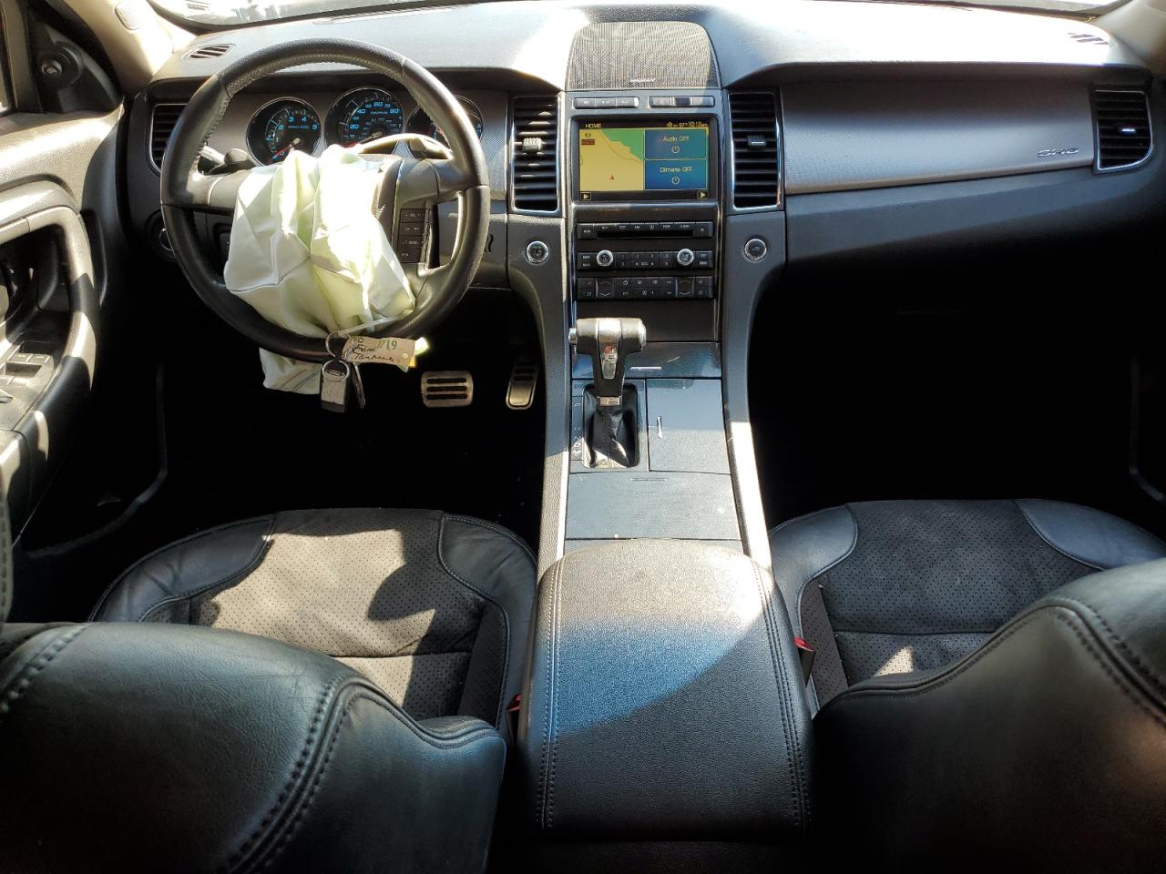 2010 Ford Taurus - Image 8