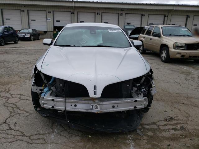 Sedans LINCOLN MKS 2014 Srebrny