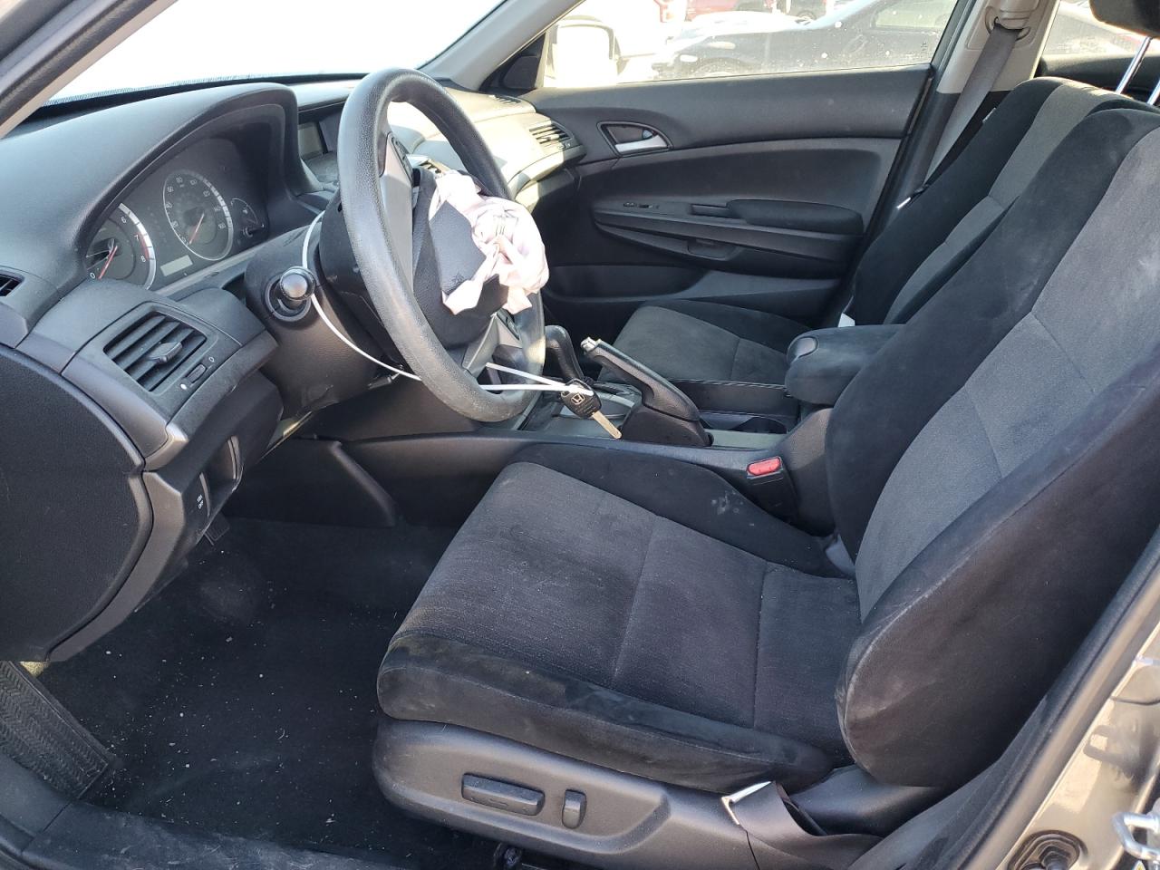 2009 Honda Accord - Image 7