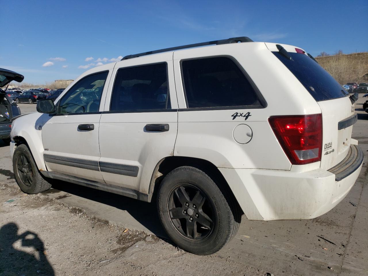 2005 Jeep Grand Cherokee - Image 2