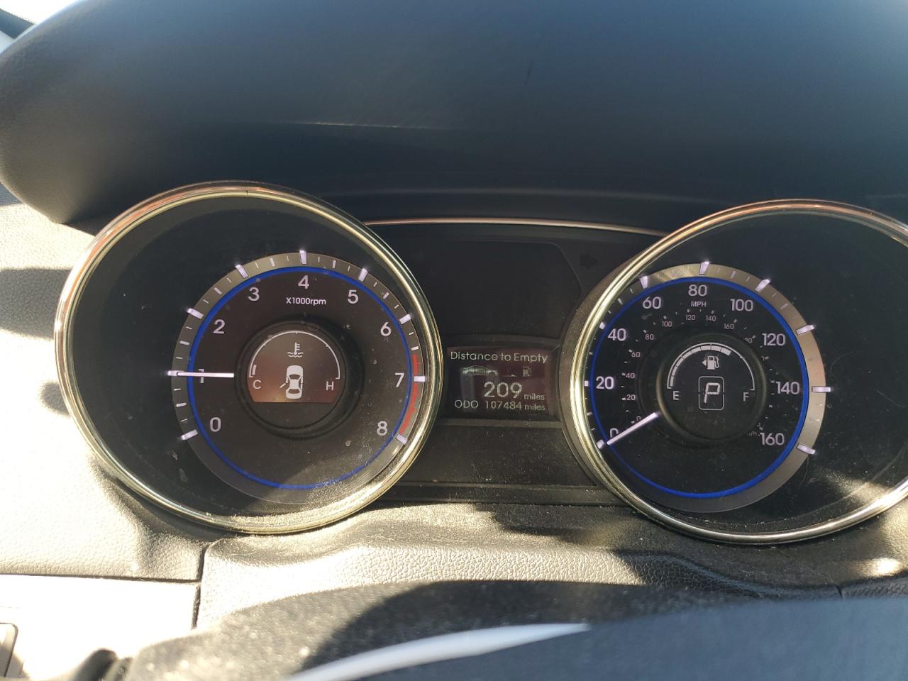 2013 Hyundai Sonata - Image 9