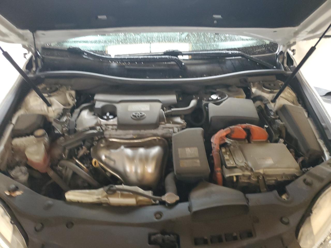 2016 Toyota Camry - Image 12