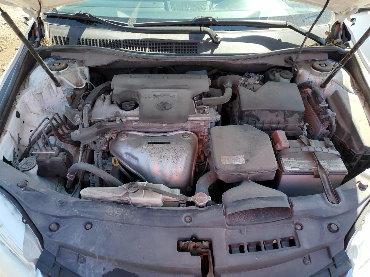 2016 Toyota Camry - Image 11