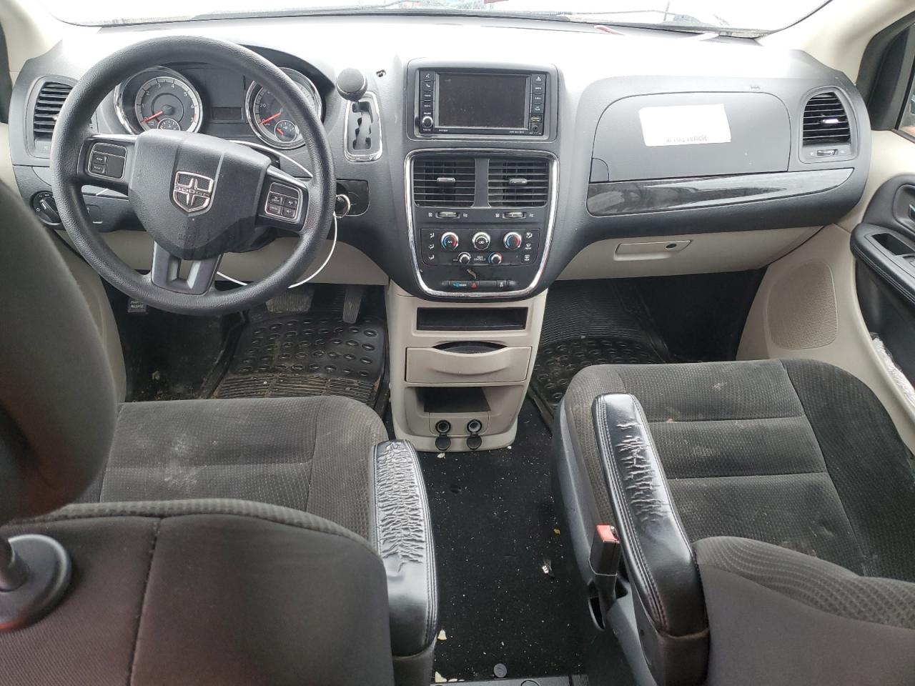 2018 Dodge Caravan - Image 8