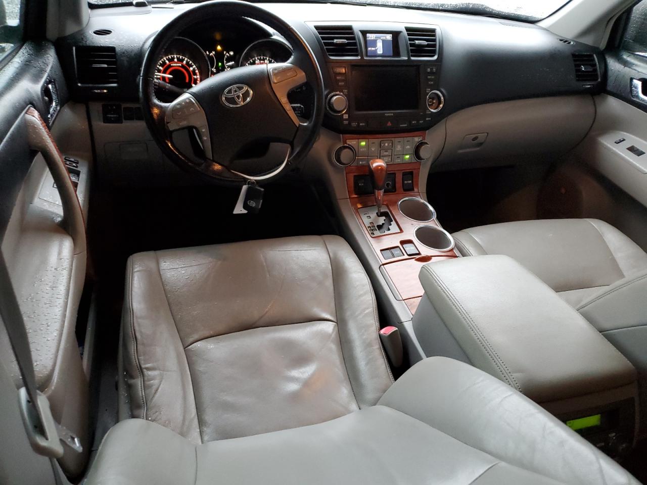2009 Toyota Highlander - Image 8