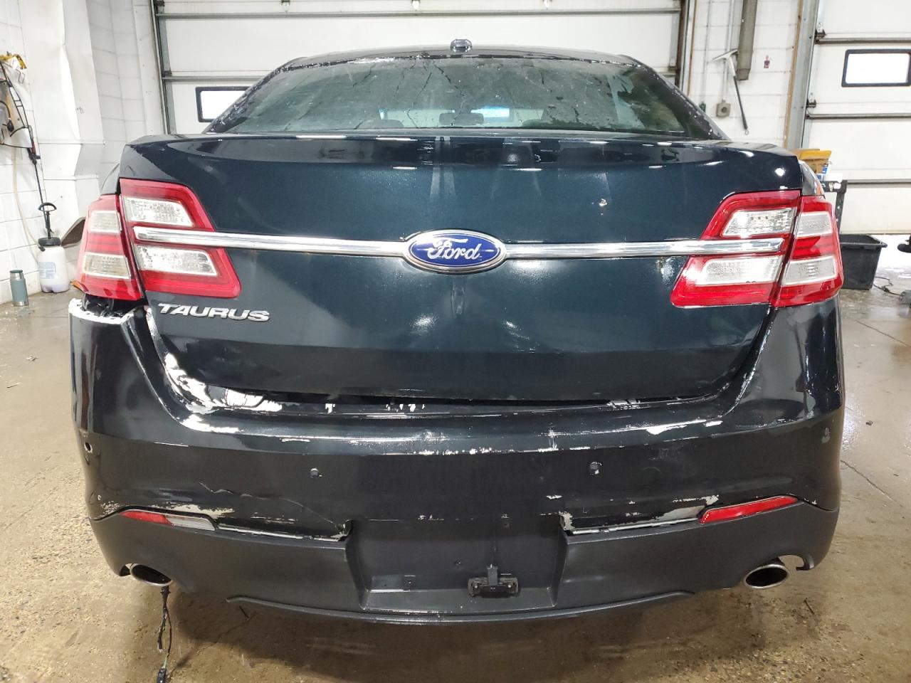 2013 Ford Taurus - Image 6