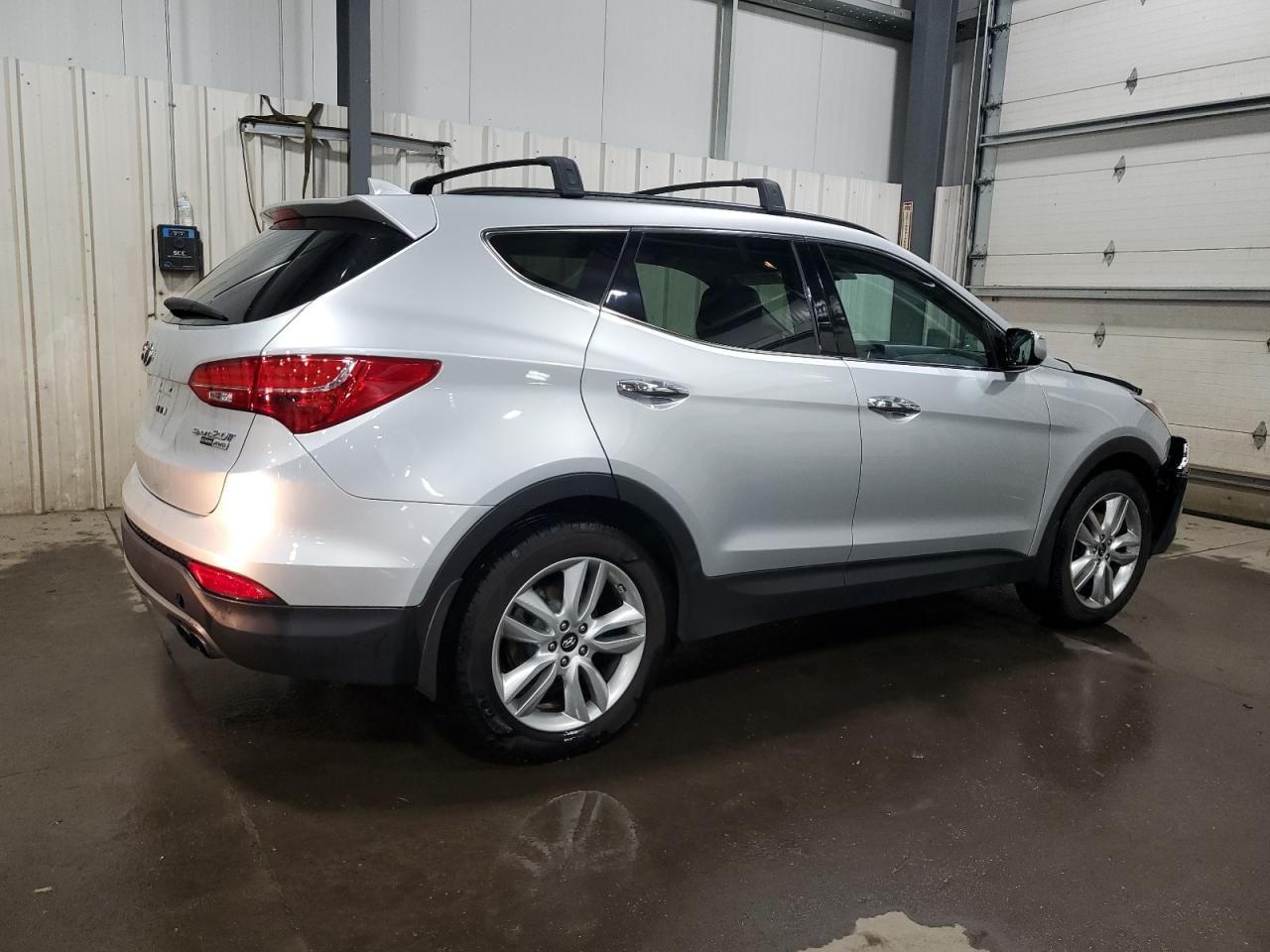 2016 Hyundai Santa Fe - Image 3