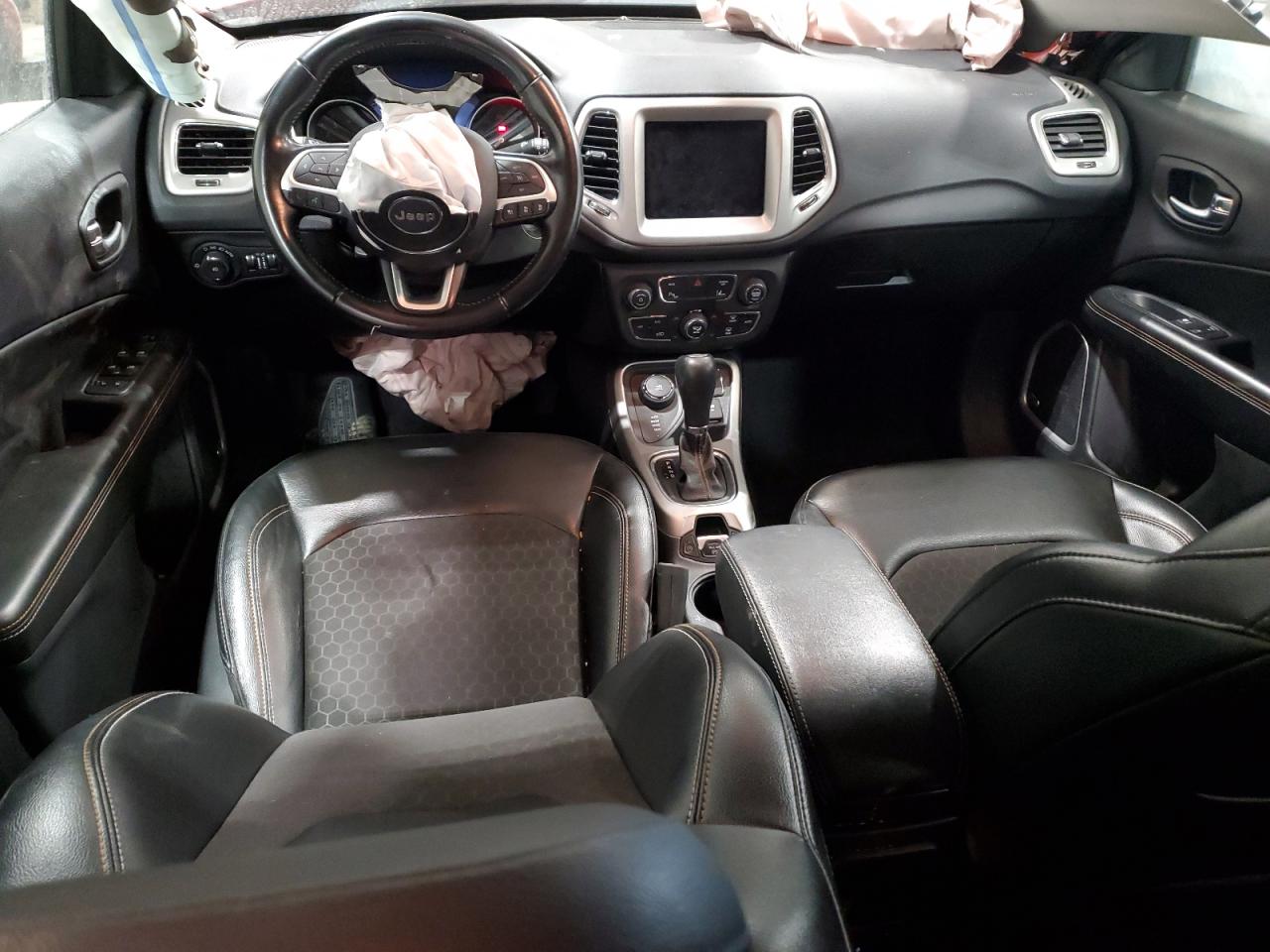 2020 Jeep Compass - Image 8