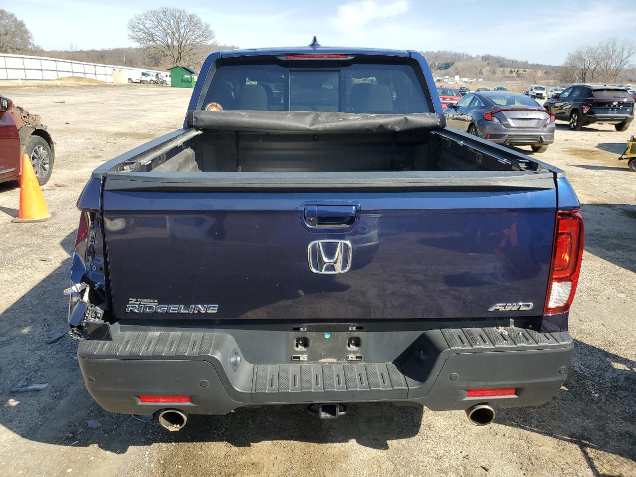 2022 Honda Ridgeline - Image 6