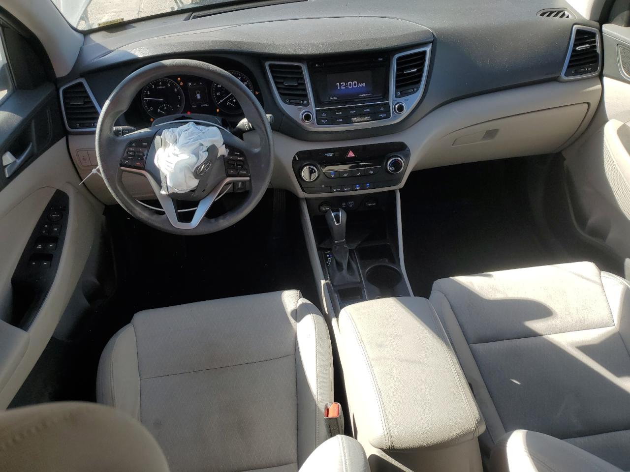 2017 Hyundai Tucson - Image 8