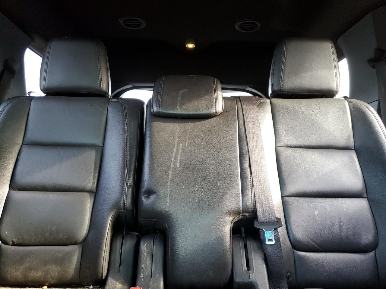 2015 Ford Explorer - Image 10