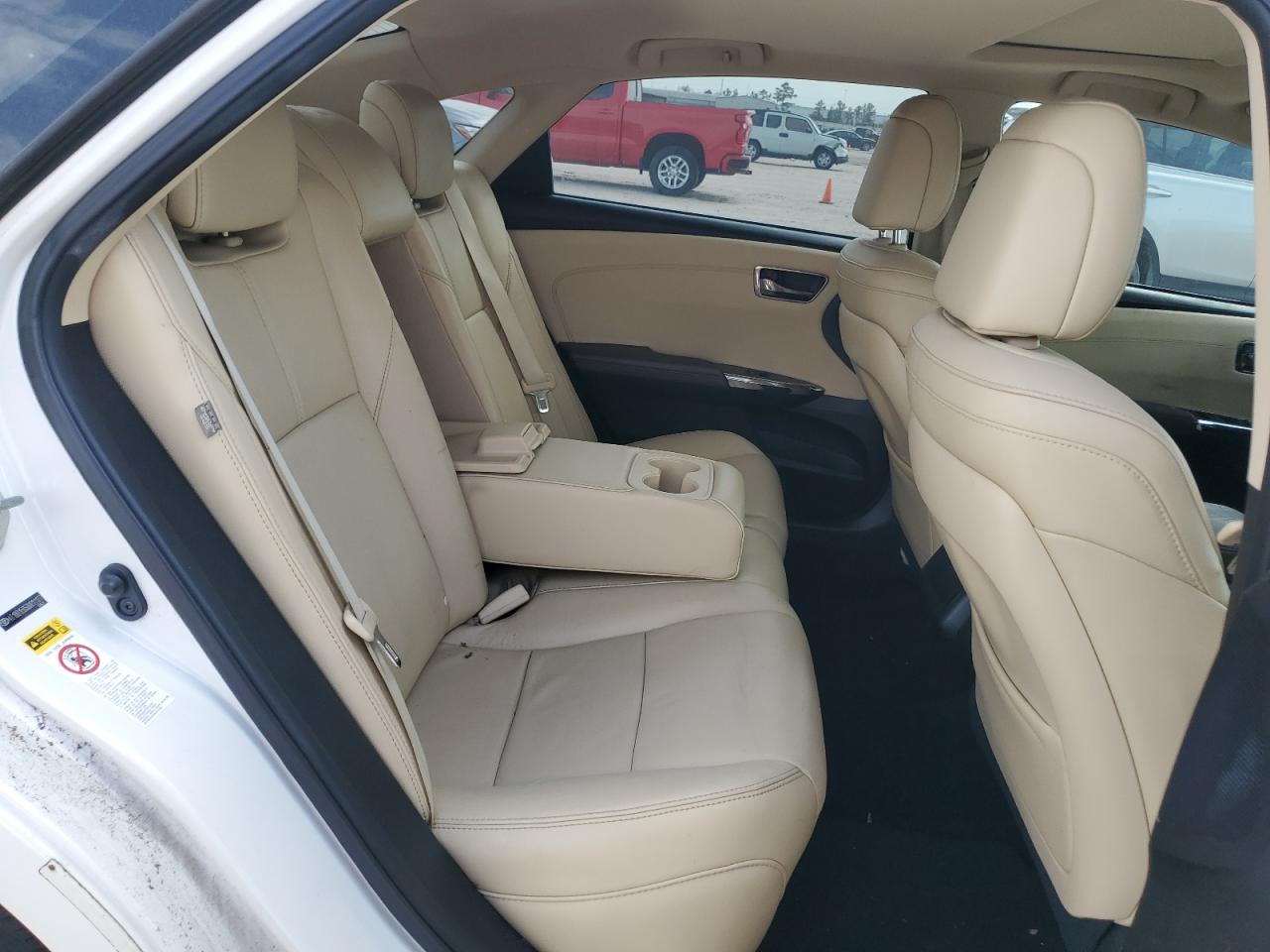 2013 Toyota Avalon - Image 10