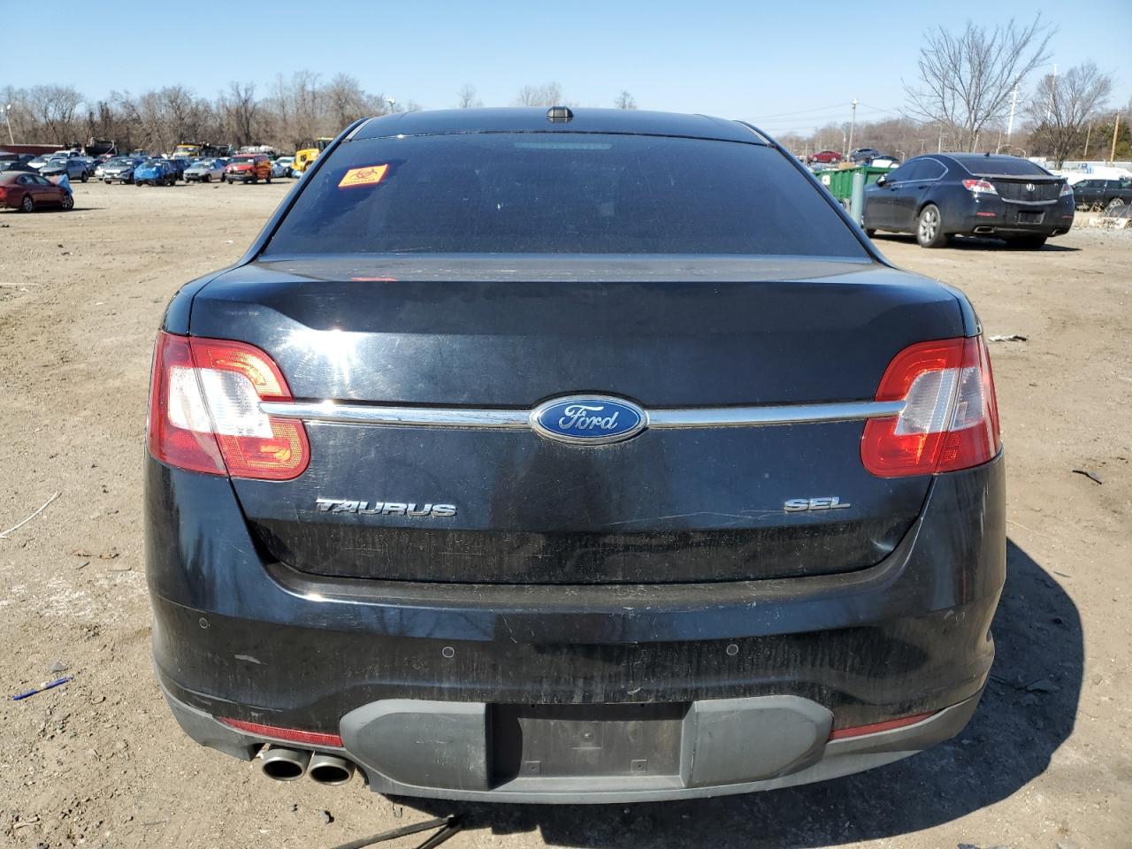 2012 Ford Taurus - Image 6