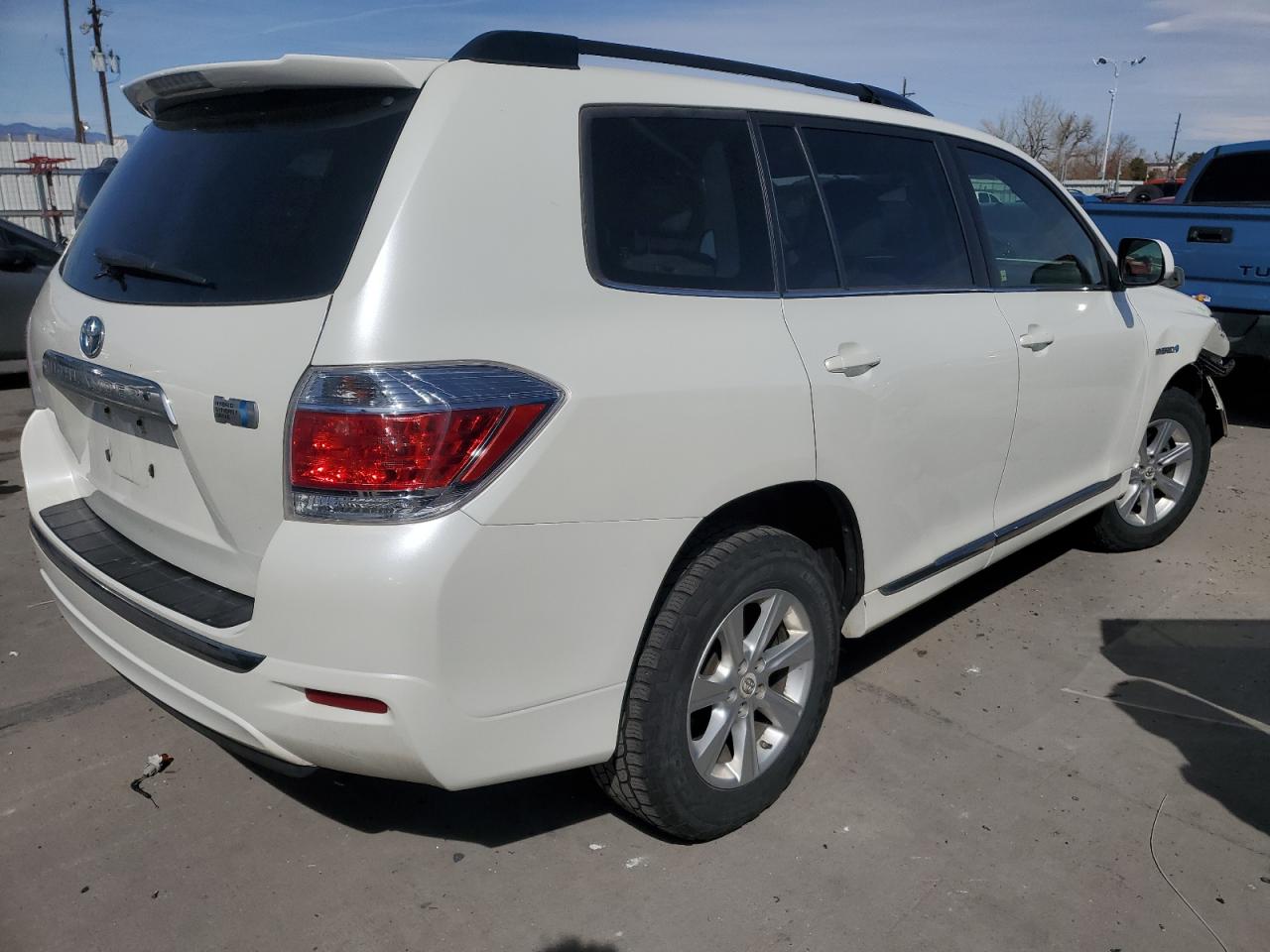 2012 Toyota Highlander - Image 3