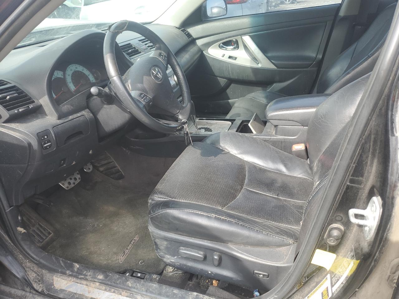 2011 Toyota Camry - Image 7